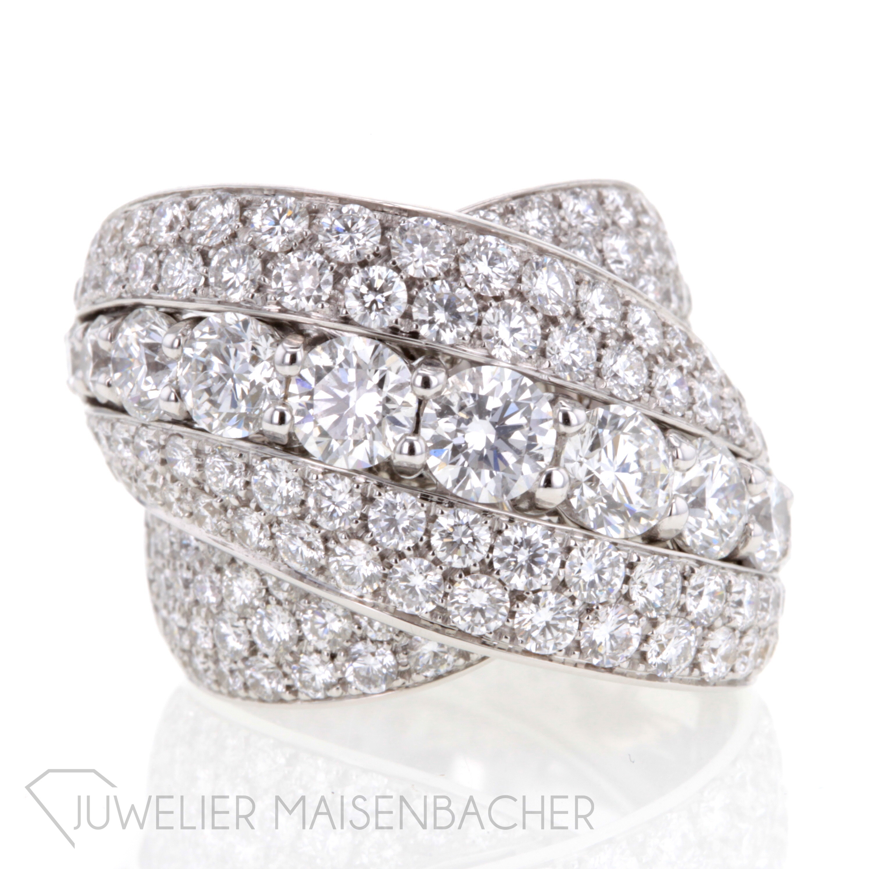 C. BUCHERER opulenter Ring mit Brillanten Gold