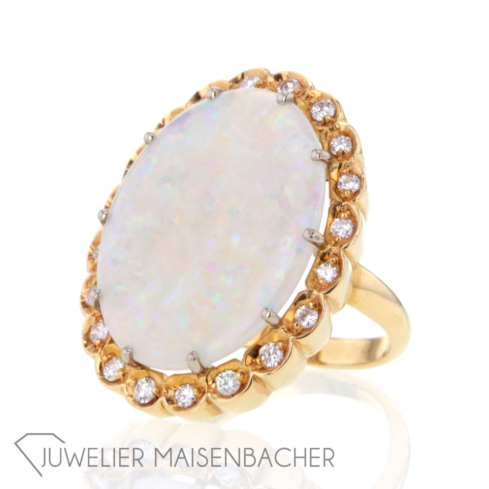 Statement-Ring Opal