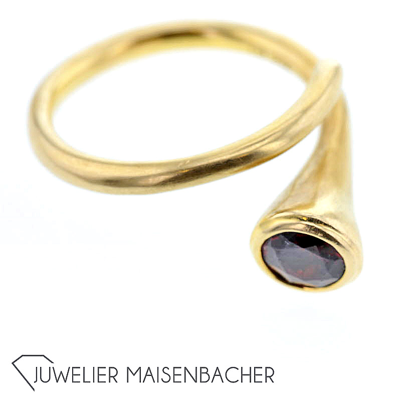 Charlotte Ehinger-Schwarz Trompeten-Ring *Granat* Gold