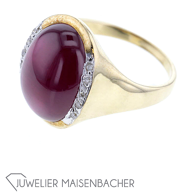 Großer Rubin Cabochon Brillant Ring Gold