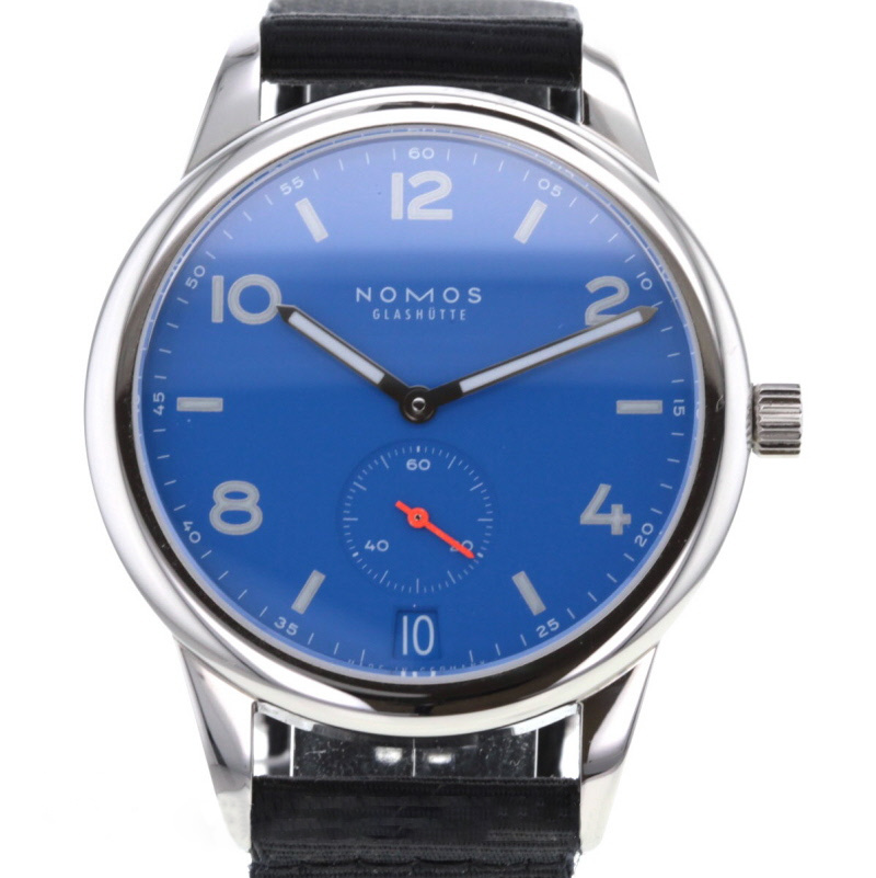 Nomos Club Automat Datum