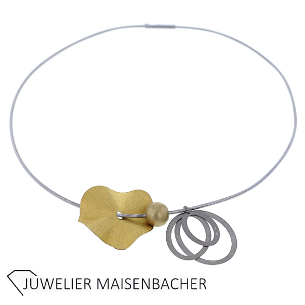 Niessing Schnur Halsreif Platin mit Kugel, Blütenanhänger und Anhänger oval Gold